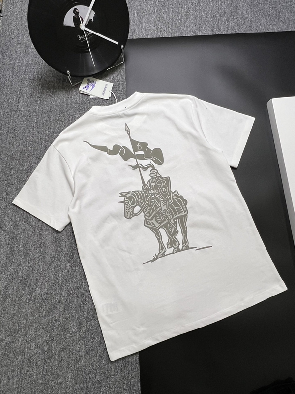 ブランドTシャツ背面デザイン